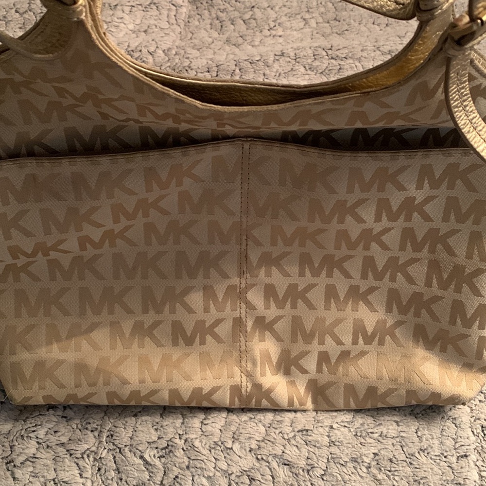Michael Kors - Picture 3 of 7
